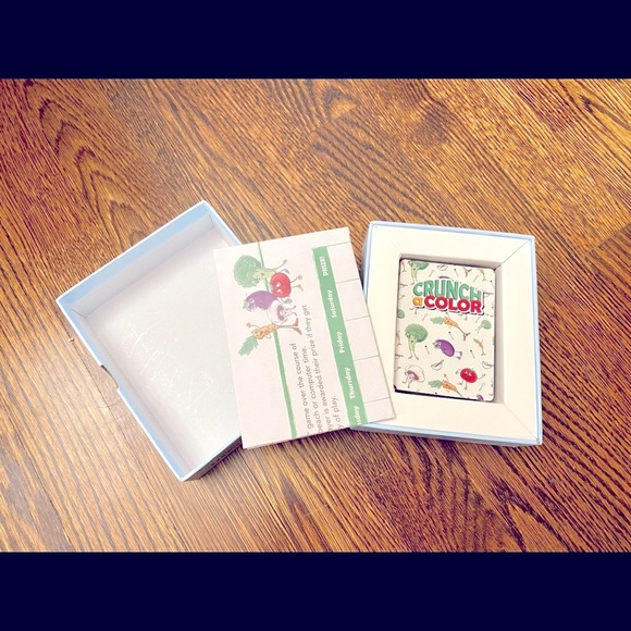 Nearly New! Crunch A Colour Healthy Eating Family Game - Picture 2 of 4